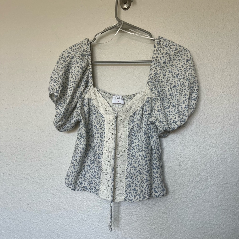 Sienna Sky Blue Floral Puff Sleeve Lace-Front Top